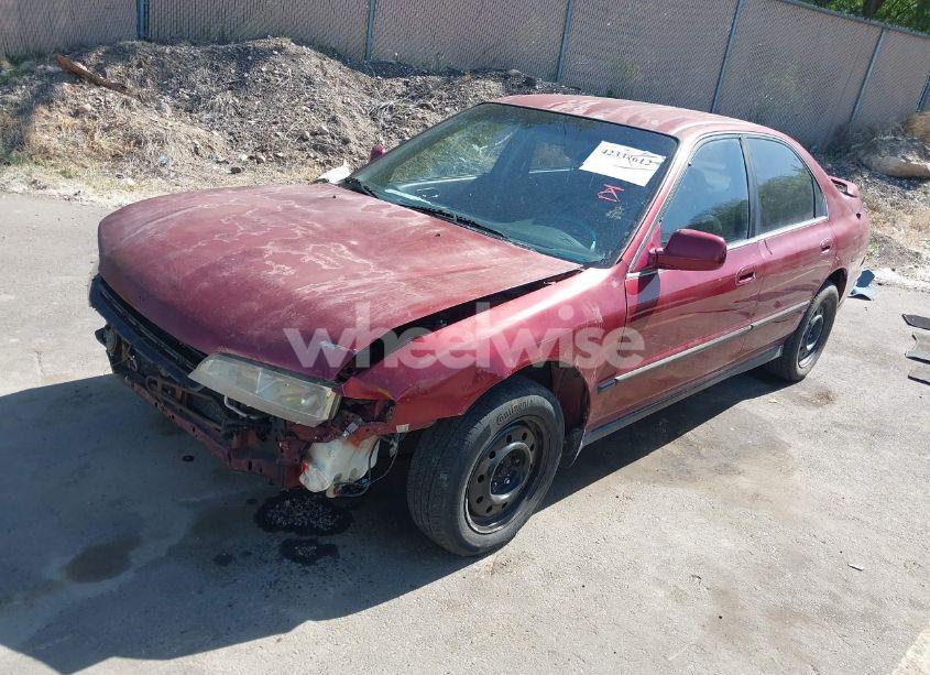 Photo 2 of 1995 Honda Accord LX (VIN JHMCD5630SC028896)