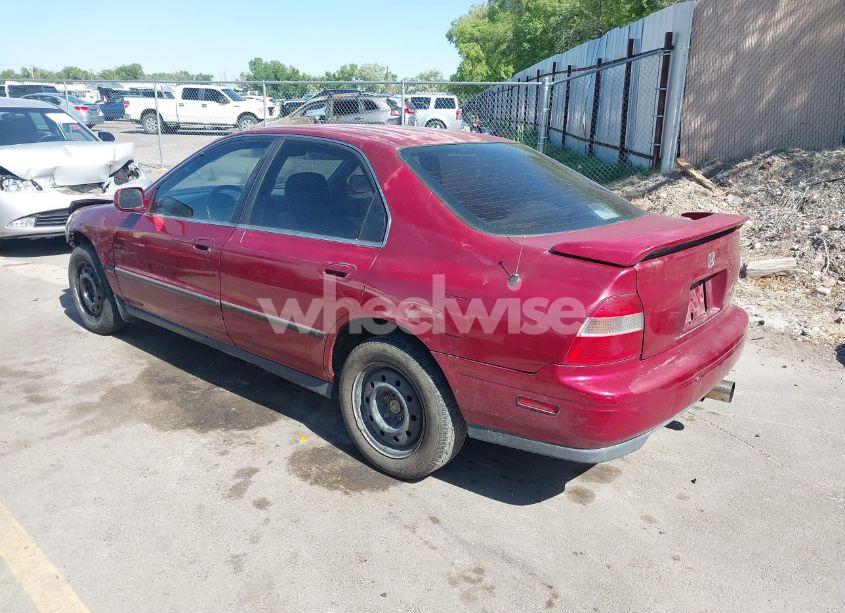 Photo 3 of 1995 Honda Accord LX (VIN JHMCD5630SC028896)