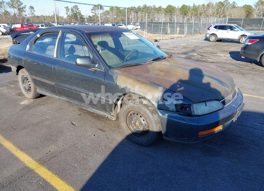 1997 Honda Accord LX (VIN JHMCD5631VC021783) main photo