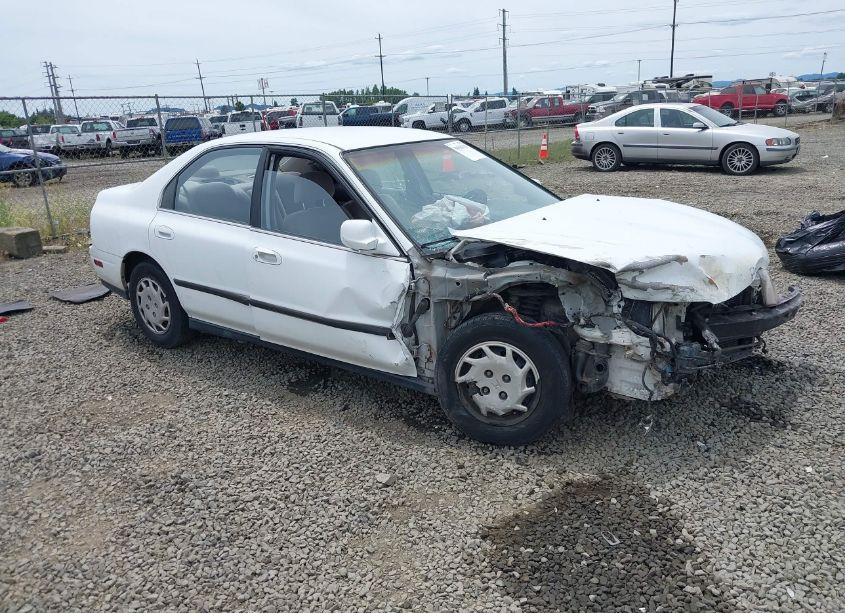 1994 Honda Accord LX (VIN JHMCD5633RC027736) main photo