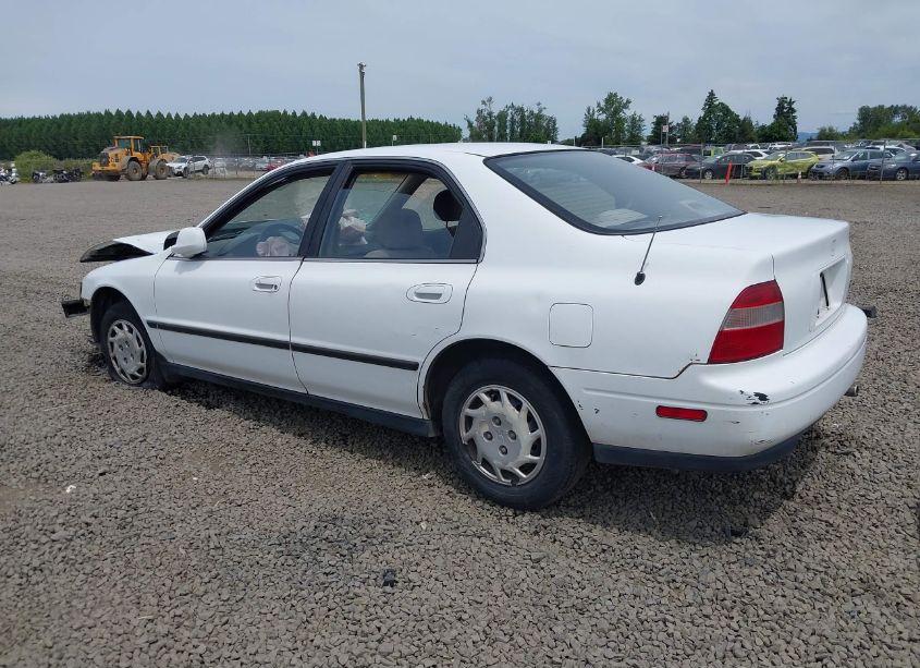 Photo 3 of 1994 Honda Accord LX (VIN JHMCD5633RC027736)
