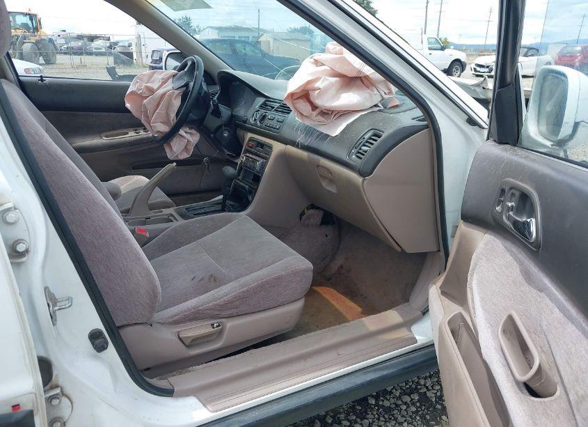 Photo 5 of 1994 Honda Accord LX (VIN JHMCD5633RC027736)