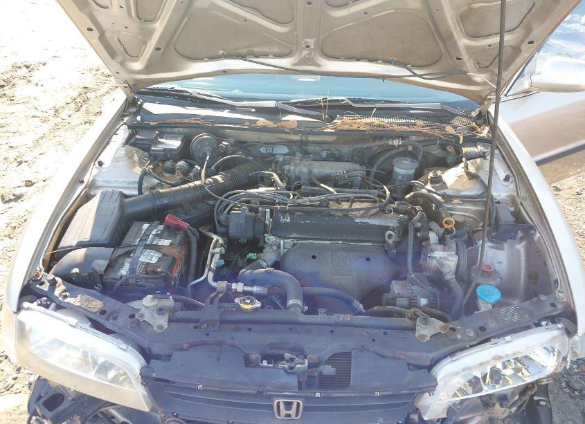 Photo 10 of 1994 Honda Accord LX (VIN JHMCD5634RC119096)