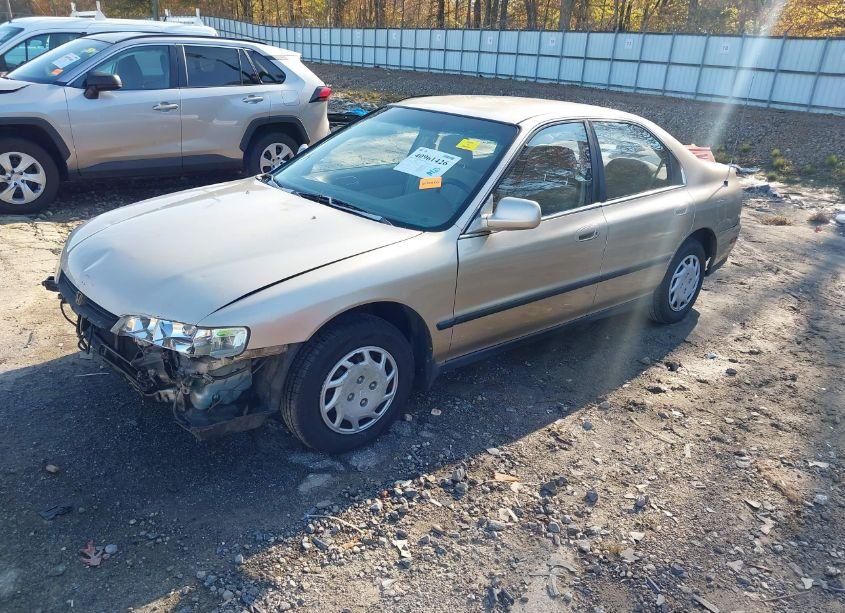 Photo 2 of 1994 Honda Accord LX (VIN JHMCD5634RC119096)