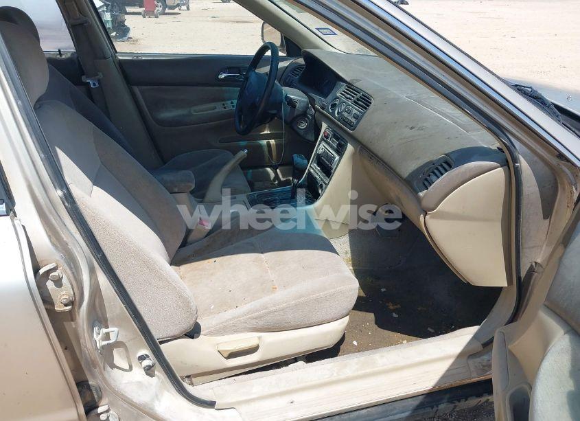 Photo 5 of 1995 Honda Accord LX (VIN JHMCD5635SC012063)