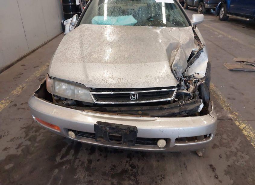 Photo 6 of 1997 Honda Accord LX (VIN JHMCD5637VC016250)