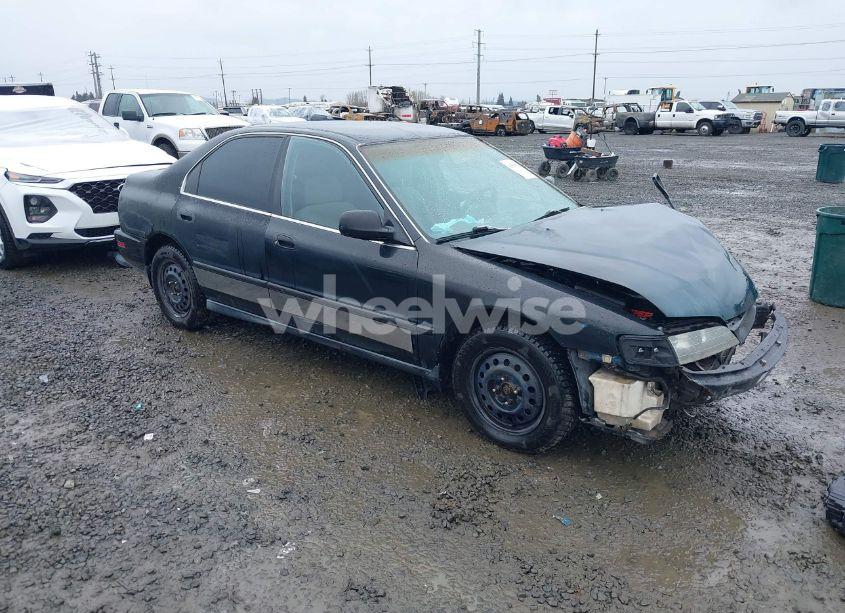 1997 Honda Accord LX (VIN JHMCD563XVC021491) main photo