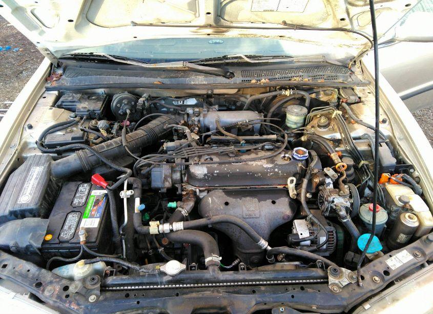 Photo 10 of 1994 Honda Accord LX (VIN JHMCD5641RC034810)