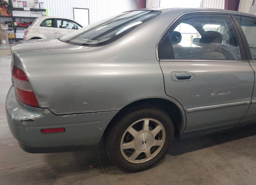 Photo 15 of 1994 Honda Accord EX (VIN JHMCD5656RC089813)