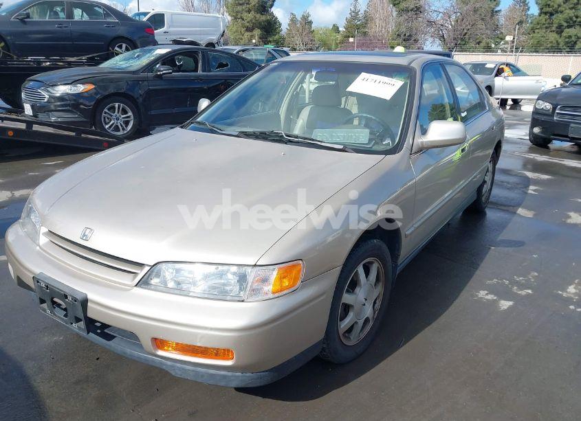Photo 6 of 1994 Honda Accord EX (VIN JHMCD565XRC084419)