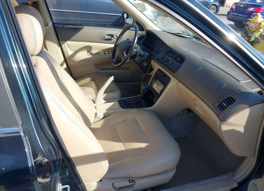 Photo 5 of 1994 Honda Accord EX (VIN JHMCD566XRC031731)