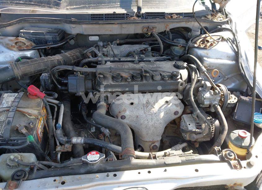 Photo 10 of 2001 Honda Accord 2.3 DX (VIN JHMCF85451C000211)