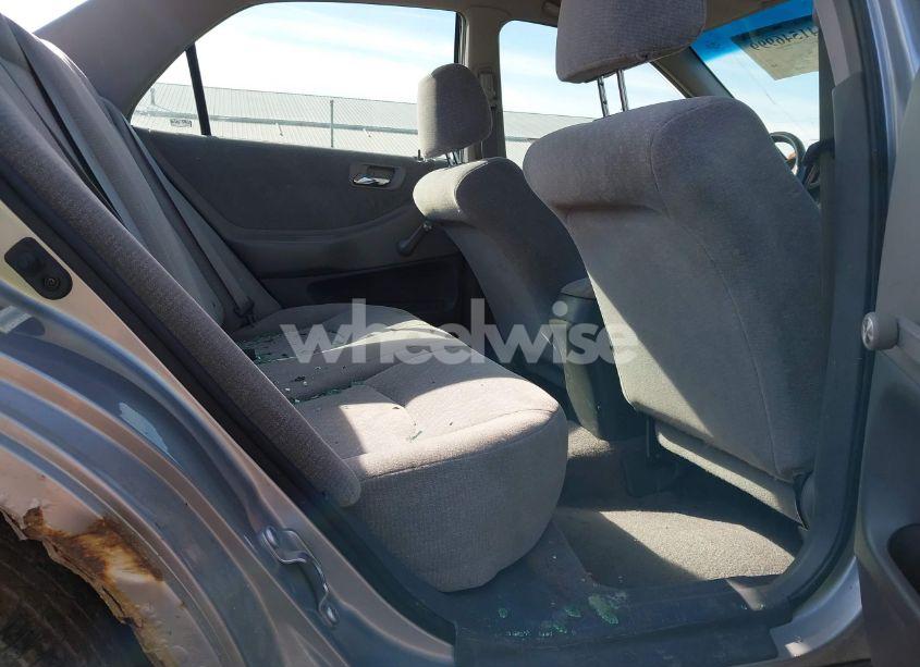 Photo 8 of 2001 Honda Accord 2.3 DX (VIN JHMCF85451C000211)