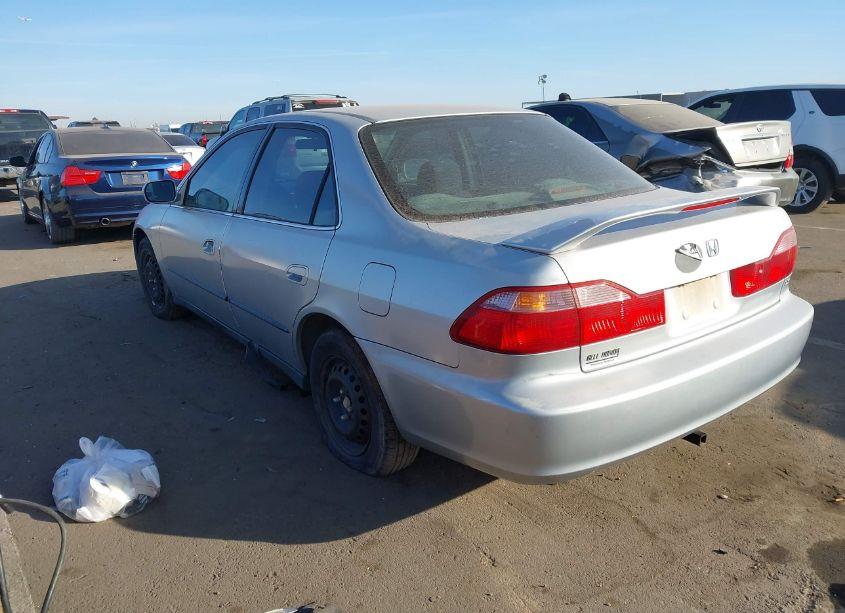 Photo 3 of 2000 Honda Accord 2.3 LX (VIN JHMCG5542YC041028)