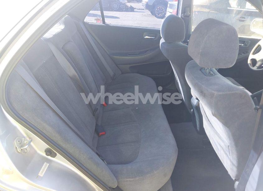 Photo 8 of 2000 Honda Accord 2.3 LX (VIN JHMCG5545YC040830)