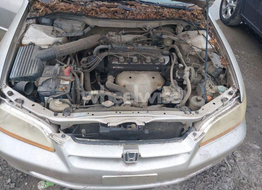 Photo 10 of 1999 Honda Accord EX (VIN JHMCG5557XC025561)