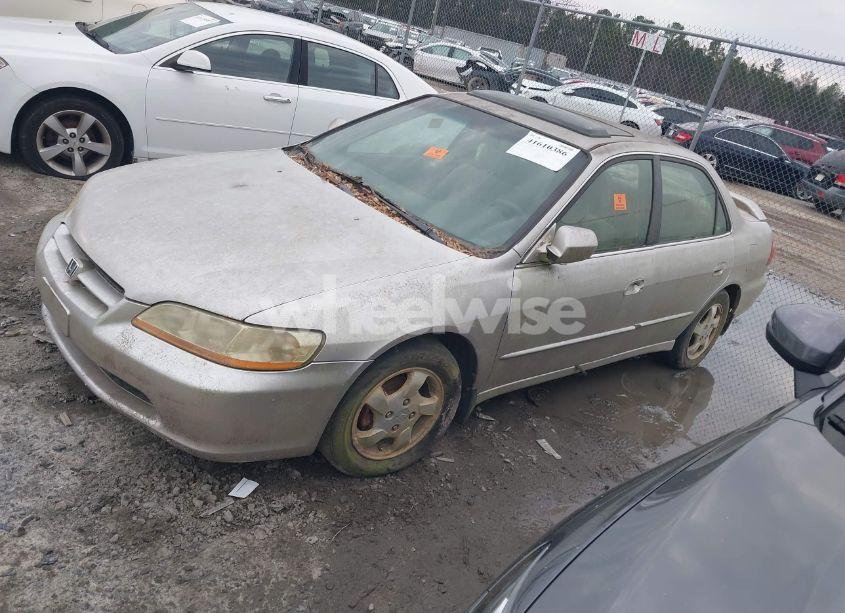 Photo 2 of 1999 Honda Accord EX (VIN JHMCG5557XC025561)