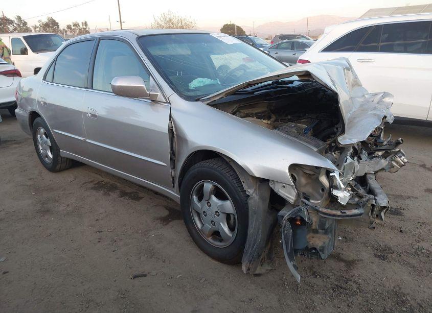 1999 Honda Accord EX (VIN JHMCG555XXC043875) main photo