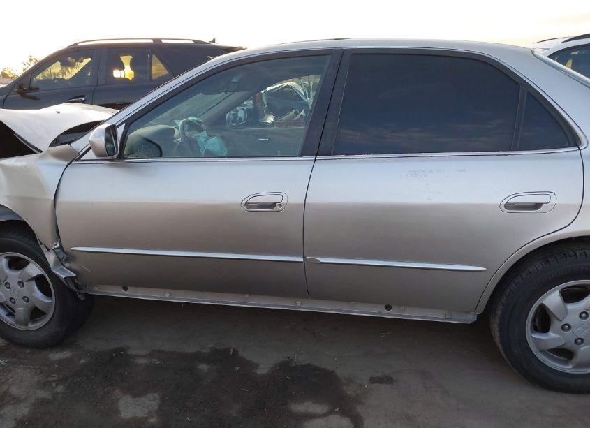 Photo 14 of 1999 Honda Accord EX (VIN JHMCG555XXC043875)