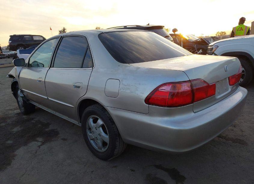 Photo 3 of 1999 Honda Accord EX (VIN JHMCG555XXC043875)