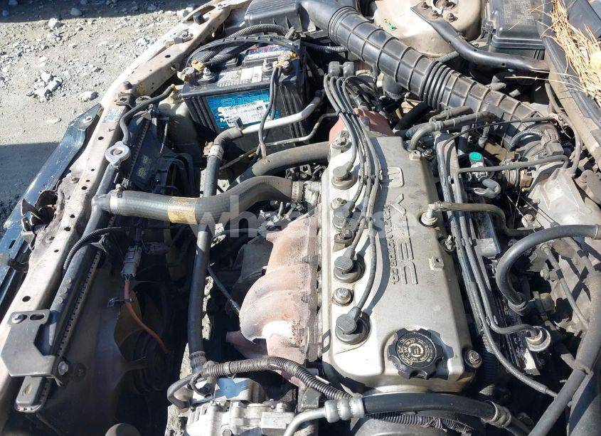 Photo 10 of 2001 Honda Accord 2.3 LX (VIN JHMCG56411C023043)