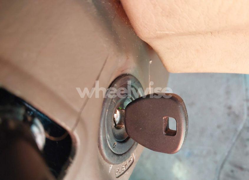 Photo 11 of 2001 Honda Accord 2.3 LX (VIN JHMCG56411C023043)