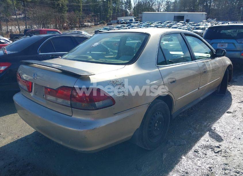 Photo 4 of 2001 Honda Accord 2.3 LX (VIN JHMCG56411C023043)