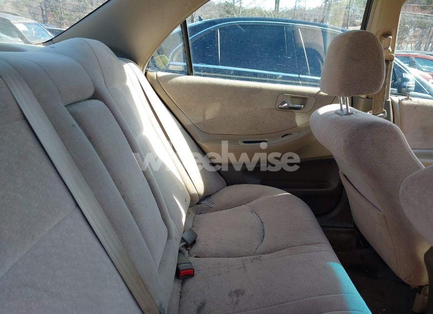 Photo 8 of 2001 Honda Accord 2.3 LX (VIN JHMCG56411C023043)