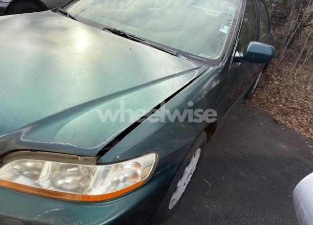 Photo 2 of 2002 Honda Accord 2.3 LX (VIN JHMCG56412C016093)