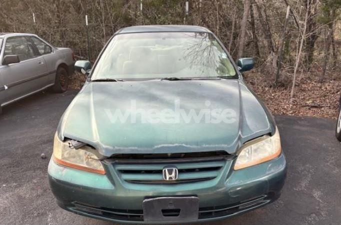 Photo 6 of 2002 Honda Accord 2.3 LX (VIN JHMCG56412C016093)