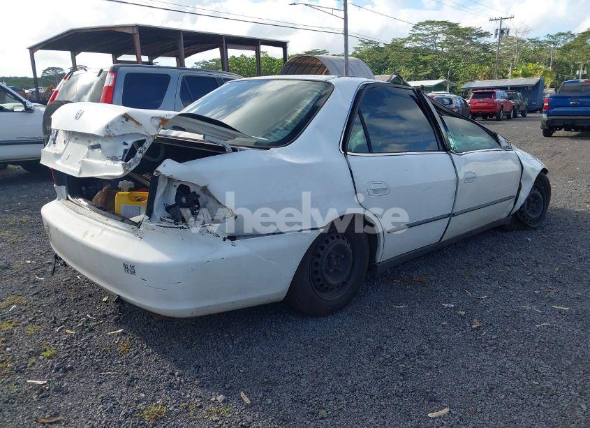 Photo 4 of 2000 Honda Accord 2.3 LX (VIN JHMCG5641YC037079)