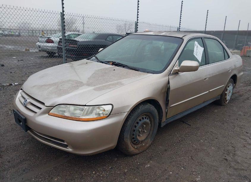 Photo 2 of 2001 Honda Accord 2.3 LX (VIN JHMCG56421C023729)