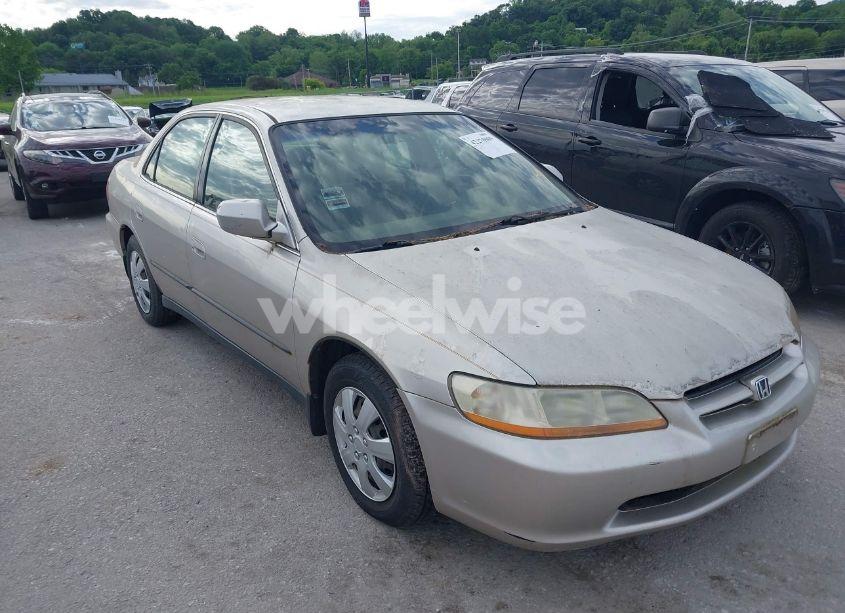 1999 Honda Accord LX (VIN JHMCG5642XC003361) main photo