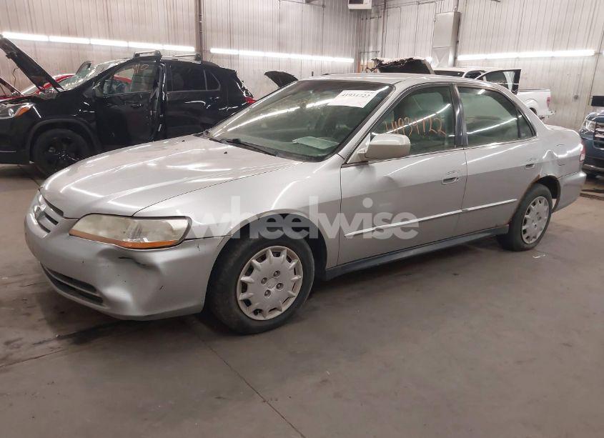 Photo 2 of 2002 Honda Accord 2.3 LX (VIN JHMCG56432C029220)