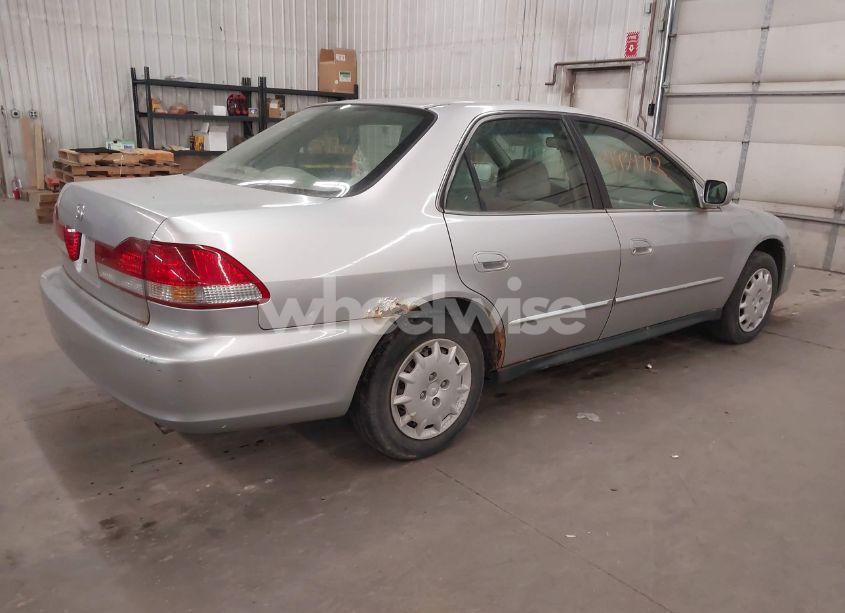 Photo 4 of 2002 Honda Accord 2.3 LX (VIN JHMCG56432C029220)