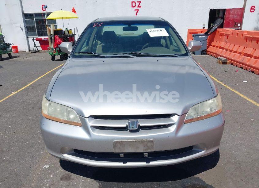 Photo 12 of 1999 Honda Accord LX (VIN JHMCG5643XC038779)