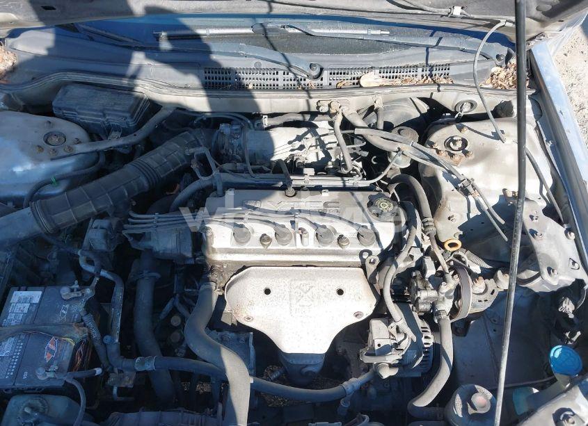 Photo 10 of 2002 Honda Accord 2.3 LX (VIN JHMCG56442C016346)