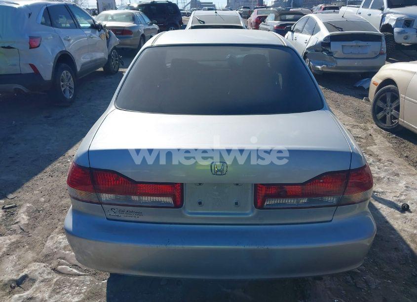 Photo 16 of 2002 Honda Accord 2.3 LX (VIN JHMCG56442C016346)
