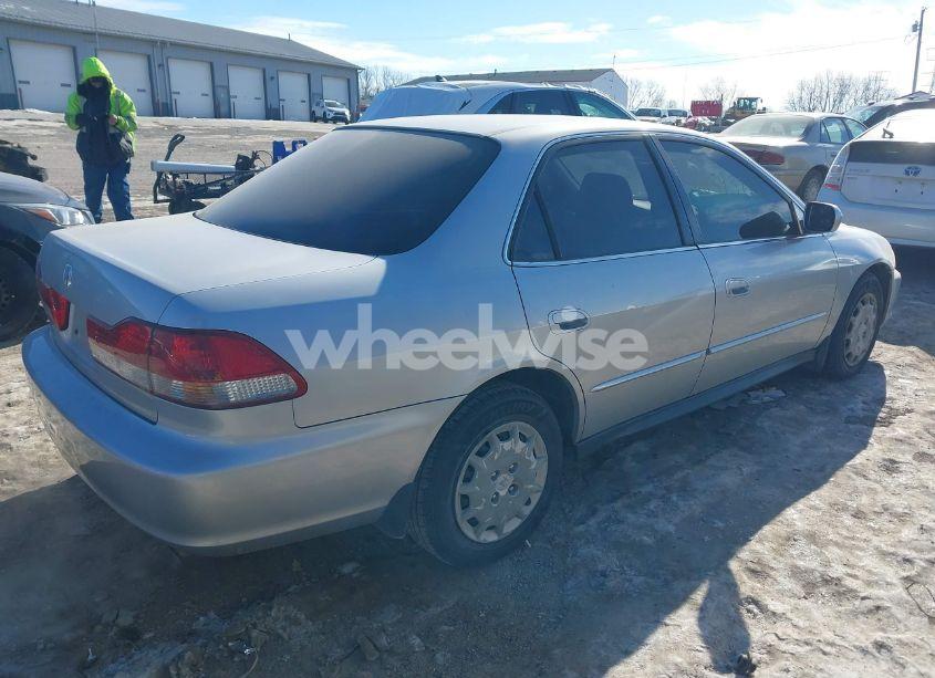 Photo 4 of 2002 Honda Accord 2.3 LX (VIN JHMCG56442C016346)