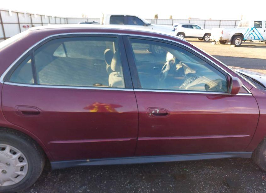 Photo 13 of 2002 Honda Accord 2.3 LX (VIN JHMCG56442C027248)