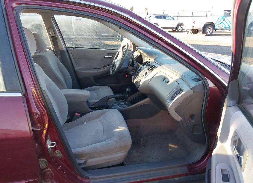 Photo 5 of 2002 Honda Accord 2.3 LX (VIN JHMCG56442C027248)