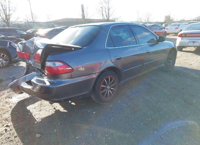 Photo 4 of 1999 Honda Accord LX (VIN JHMCG5644XC003989)