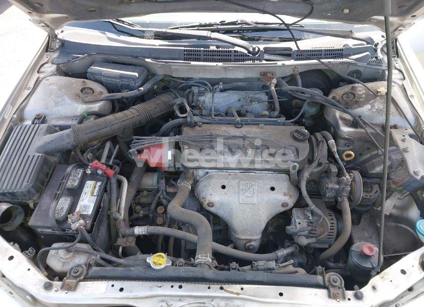 Photo 10 of 1999 Honda Accord LX (VIN JHMCG5644XC009341)