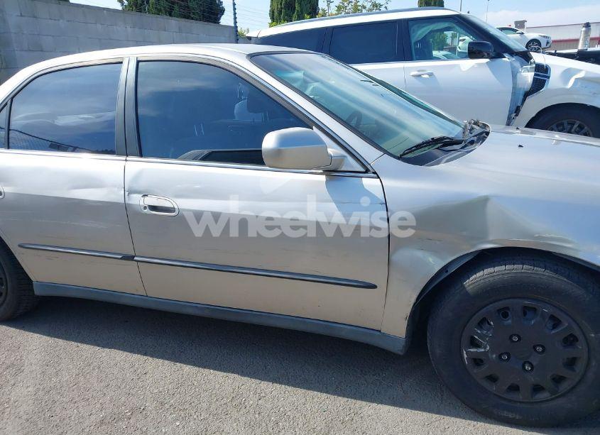 Photo 12 of 1999 Honda Accord LX (VIN JHMCG5644XC009341)