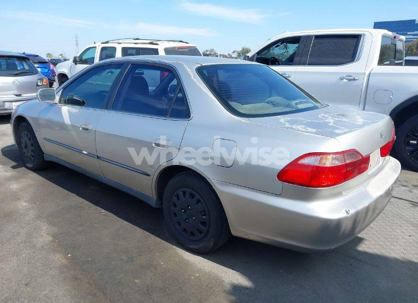 Photo 3 of 1999 Honda Accord LX (VIN JHMCG5644XC009341)