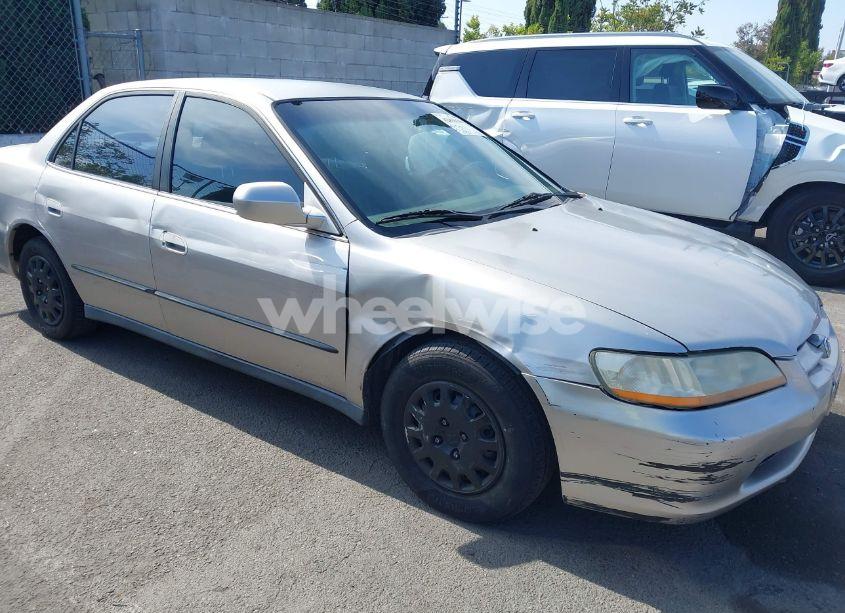 Photo 6 of 1999 Honda Accord LX (VIN JHMCG5644XC009341)