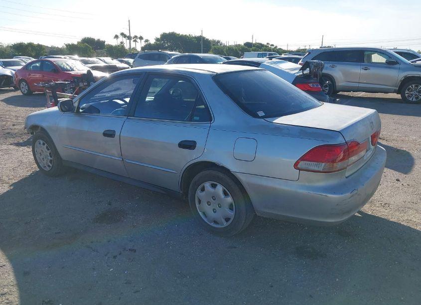 Photo 3 of 2002 Honda Accord 2.3 LX (VIN JHMCG56452C020678)