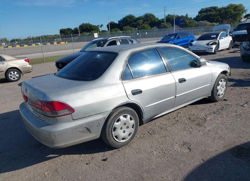 Photo 4 of 2002 Honda Accord 2.3 LX (VIN JHMCG56452C020678)