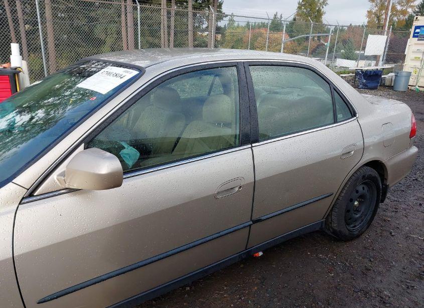 Photo 14 of 2000 Honda Accord 2.3 LX (VIN JHMCG5645YC027607)