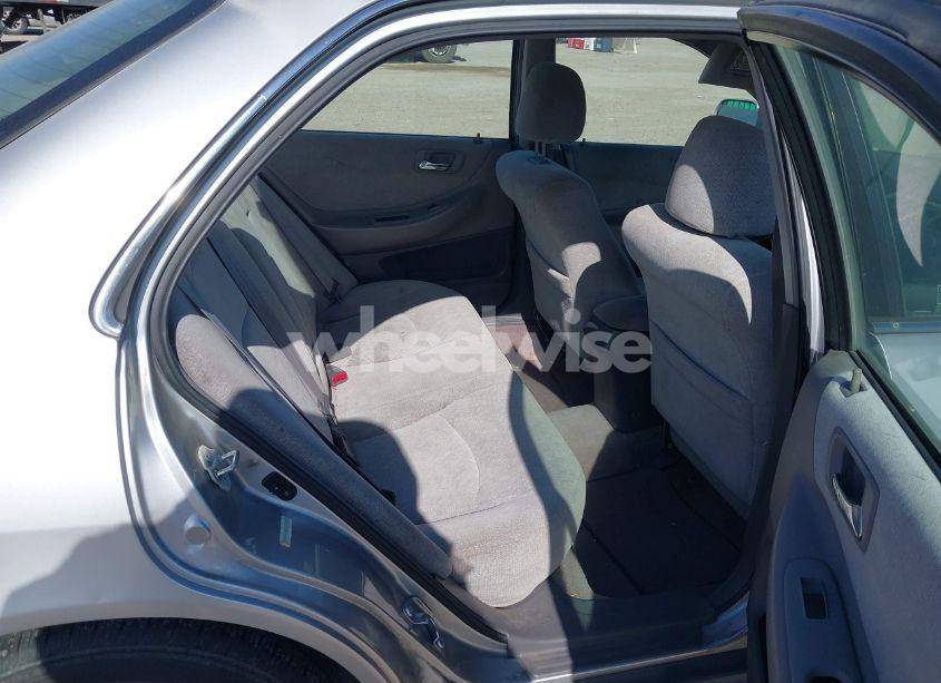 Photo 8 of 2001 Honda Accord 2.3 LX (VIN JHMCG56461C015116)